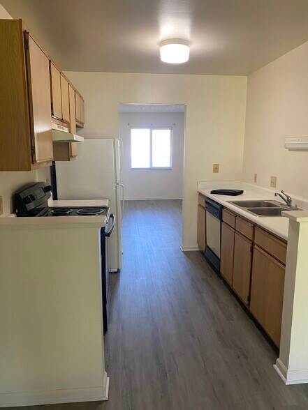 More Photos Of 1206 Union Rd, Englewood Apartments For Sale