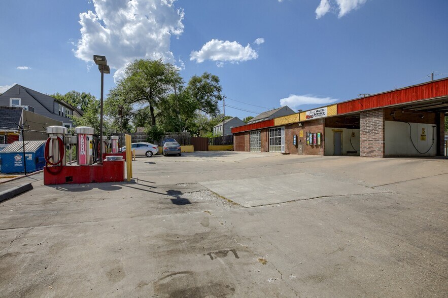 More Photos Of 7030 Troost Ave, Kansas City Carwash For Sale
