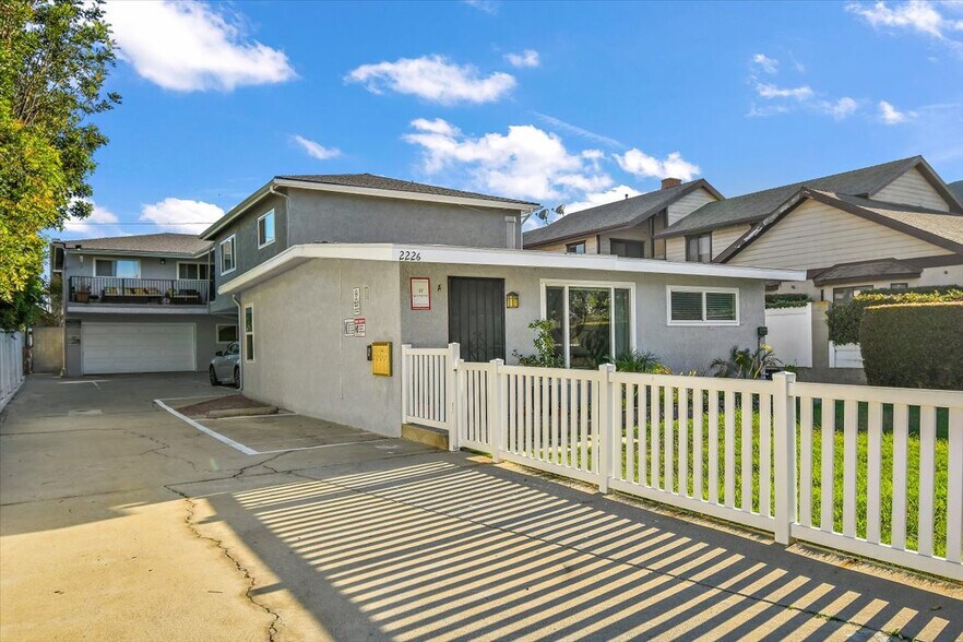 More Photos Of 2226 Voorhees Ave, Redondo Beach Apartments For Sale