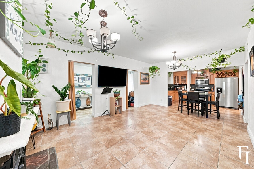 More Photos Of 1353 SW 1st St, Miami Storefront Retail Residential For Sale