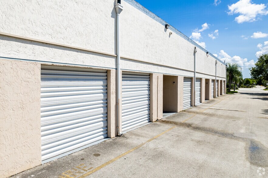 More Photos Of 4725-4787 NW 103rd Ave, Sunrise Warehouse For Lease