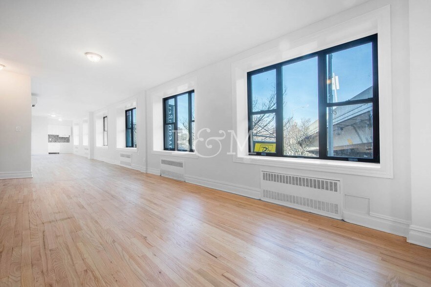 More Photos Of 195-199 Havemeyer St, Brooklyn Storefront Retail Office For Lease