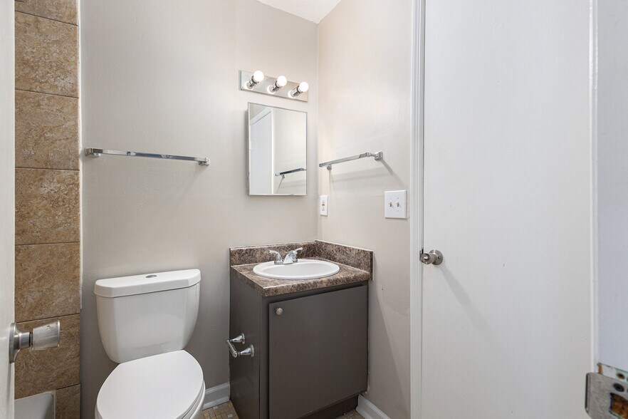 More Photos Of 2418 Green Springs Hwy, Birmingham Multifamily For Sale