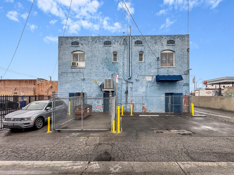 More Photos Of 920 S Atlantic Blvd, Los Angeles Office For Sale