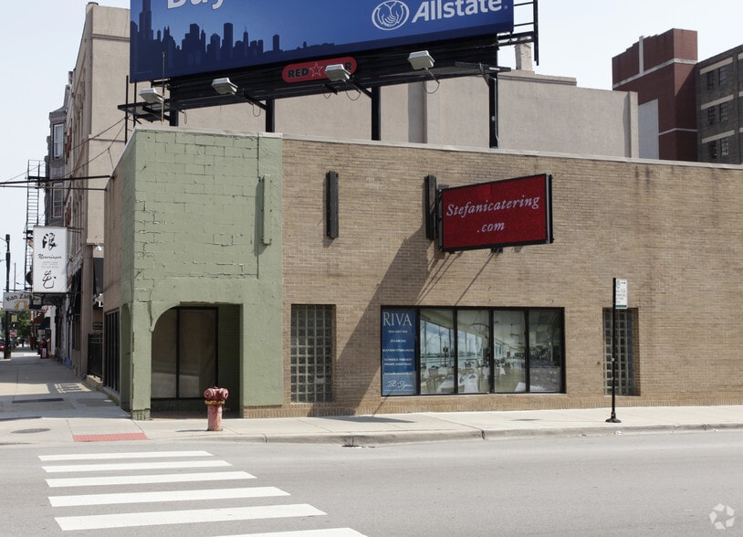 More Photos Of 601 N Wells St, Chicago Freestanding For Lease