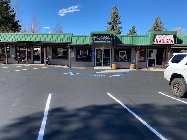 More Photos Of 1023 Emerald Bay Rd, South Lake Tahoe General Retail For Sale