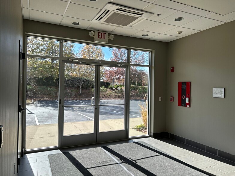 More Photos Of 310 Billingsly Ct, Franklin Medical For Sale