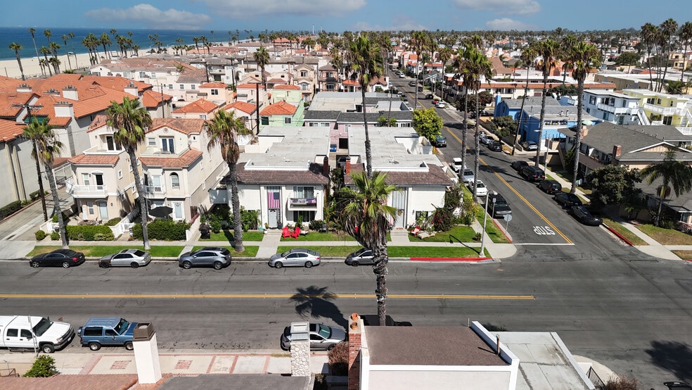 More Photos Of 119 14th St, Huntington Beach Multifamily For Sale