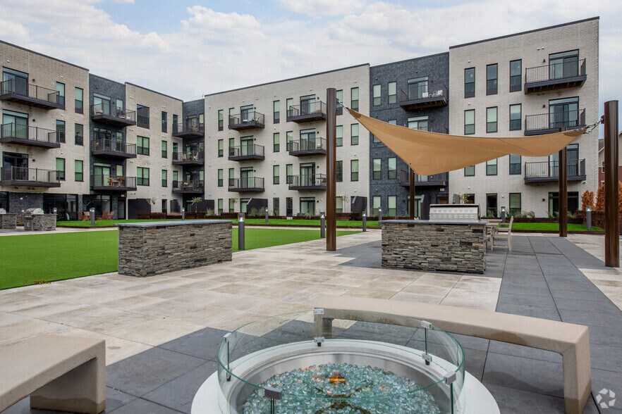 More Photos Of 2974 Ochalla Dr, Fitchburg Apartments For Lease