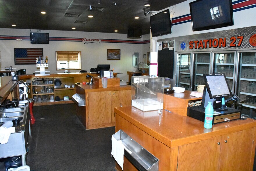 More Photos Of 18208 Cussewago Rd, Meadville Restaurant For Sale