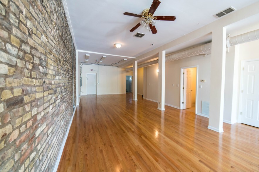 More Photos Of 525-527 N Ashland Ave, Chicago Storefront Retail Residential For Sale