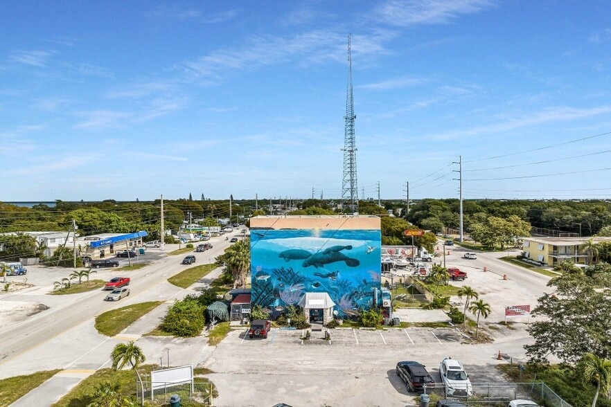 More Photos Of 99222 Overseas Hwy, Key Largo Storefront Retail Residential For Sale
