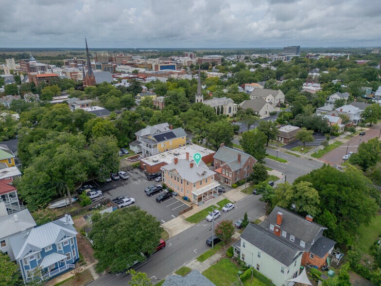 More Photos Of 8 S 7th St, Wilmington Office For Sale