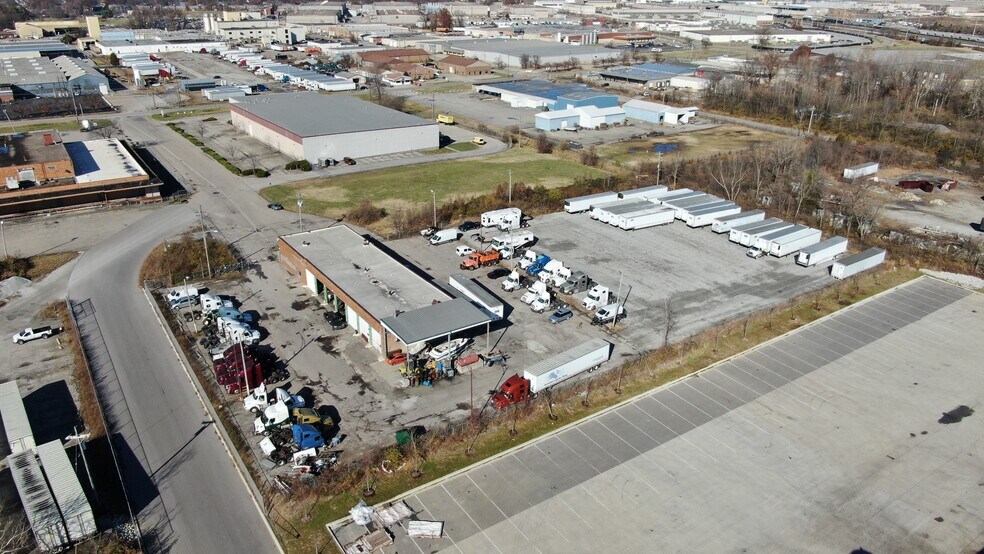 Primary Photo Of 6330 D-Strawberry Ln, Louisville Warehouse For Sale