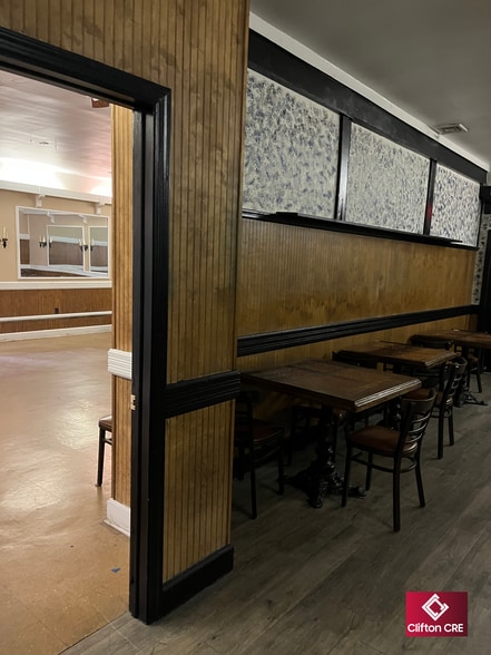 More Photos Of 639 W 1st Ave, Roselle Restaurant For Sale