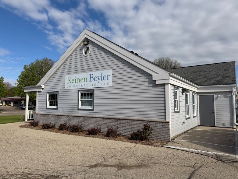 More Photos Of 115 Enterprise Dr, Verona Medical For Sale