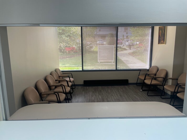 More Photos Of 7610 Carroll Ave, Takoma Park Medical For Sale