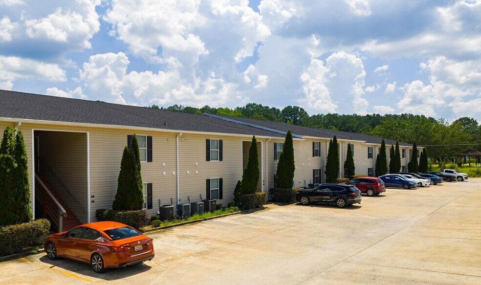 More Photos Of 2301 Motes Rd, Sylacauga Apartments For Sale