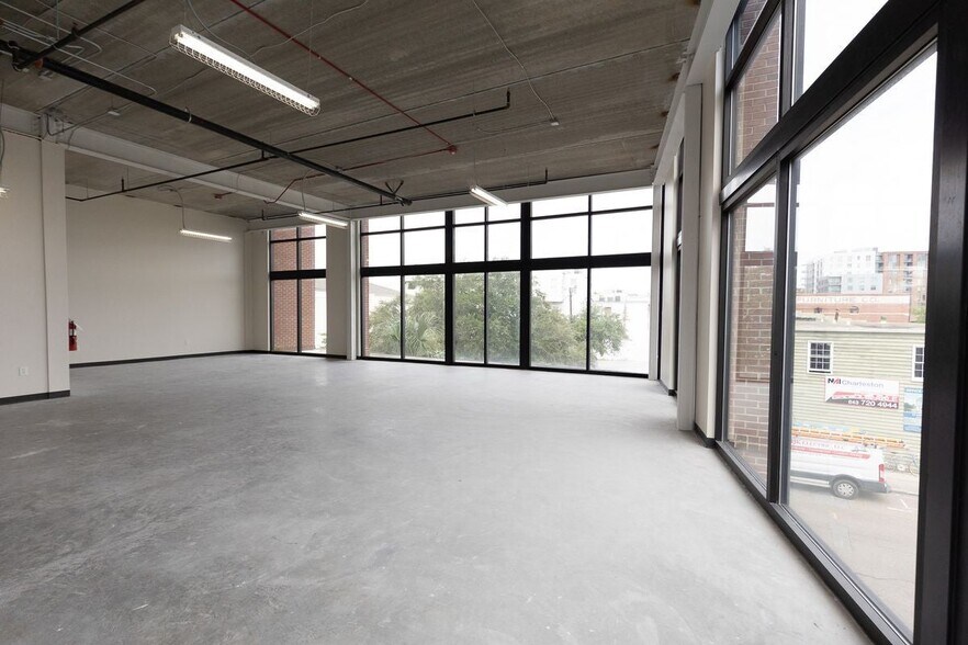 More Photos Of 83 Mary St, Charleston Storefront Retail Office For Lease