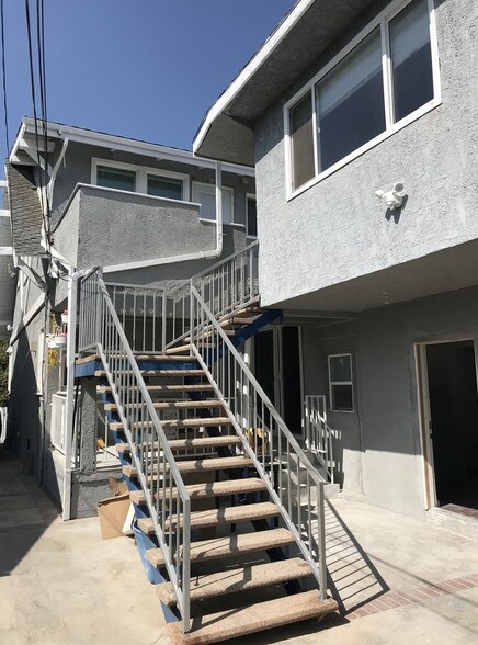 More Photos Of 208 N Coronado St, Los Angeles Apartments For Sale