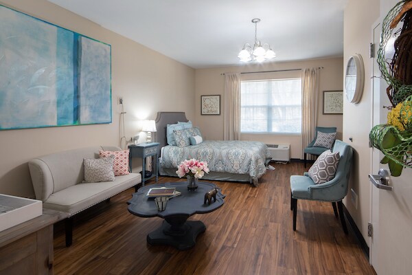 More Photos Of 570 Southland Dr, Vestavia Assisted Living For Sale