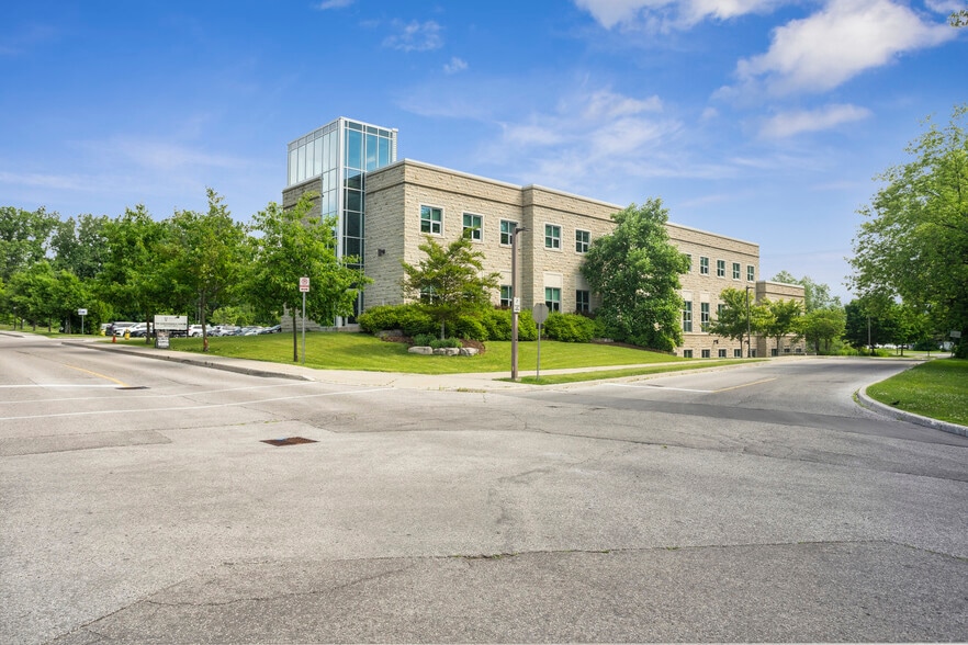 More Photos Of 999 Collip Cir, London Schools For Lease