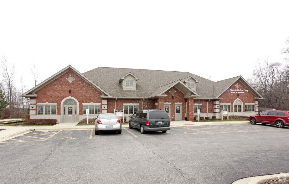 More Photos Of 10741-10745 W 165th St, Orland Park Office For Sale