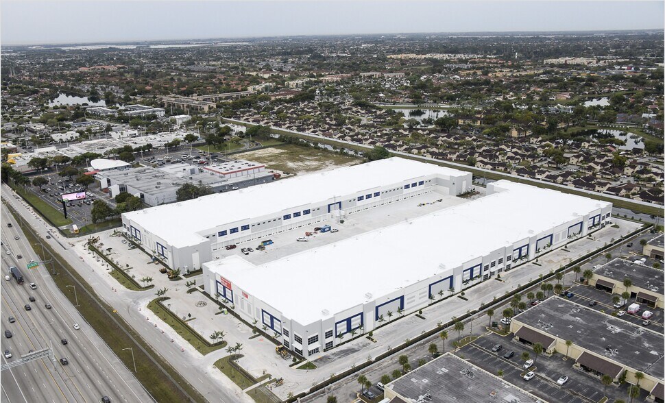 More Photos Of 6505 NW 167th St, Hialeah Unknown For Lease