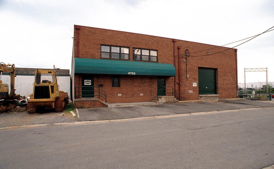 Primary Photo Of 4703-4705 Webster St, Bladensburg Warehouse For Lease