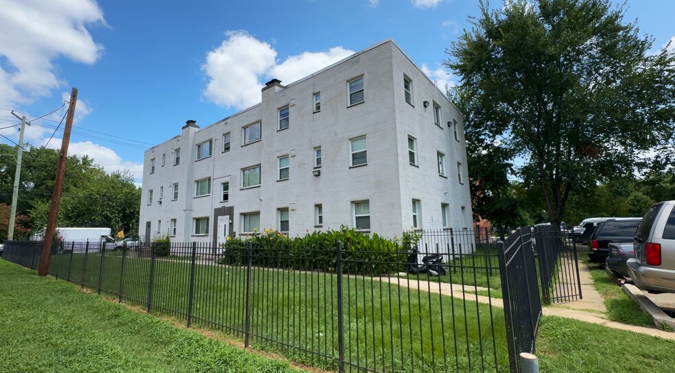 Primary Photo Of 129 Yuma St SE, Washington Apartments For Sale