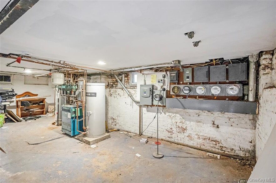 More Photos Of 222 Hempstead Ave, Lynbrook Storefront Retail Residential For Sale