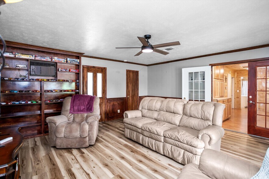 More Photos Of 2508 US-69, Lufkin Lodge Meeting Hall For Sale