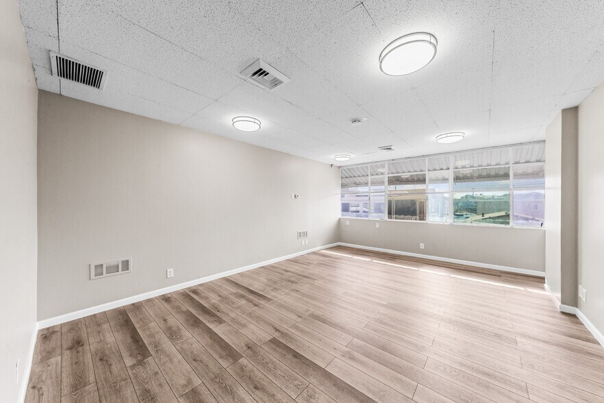 More Photos Of 3315-3345 Newport Blvd, Newport Beach Storefront Retail Office For Lease