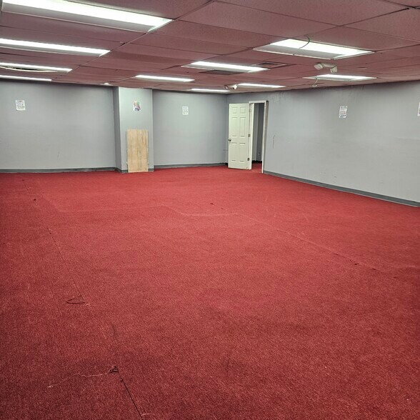 More Photos Of 7930 Pulaski Hwy, Rosedale Warehouse For Lease