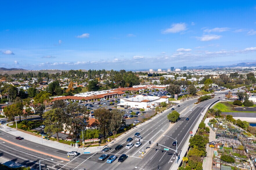 More Photos Of 23547-23641 Moulton Pky, Laguna Hills Unknown For Lease