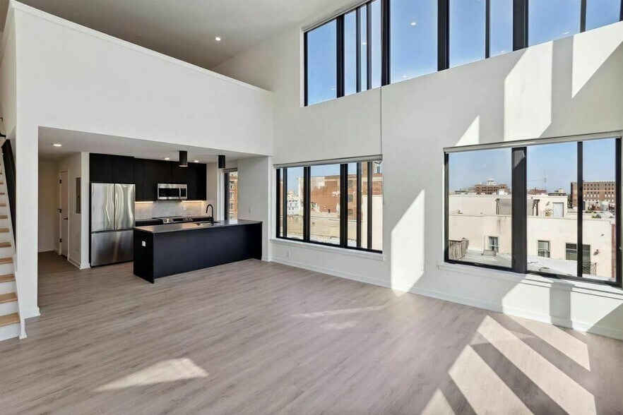 More Photos Of 500 N 13th St, Philadelphia Multifamily For Sale