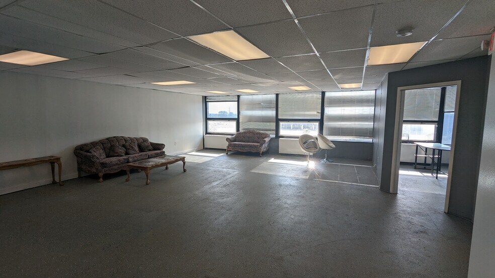 More Photos Of 5311 Northfield Rd, Bedford Office For Lease