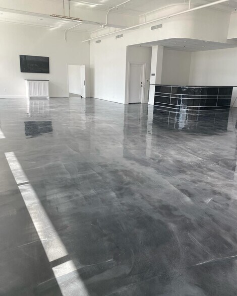 More Photos Of 311 N Bois D Arc Ave, Tyler Storefront Retail Office For Lease