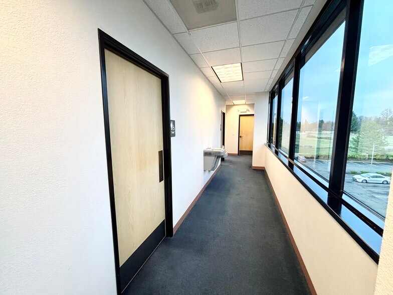 More Photos Of 1555 E McAndrews Rd, Medford Medical For Lease