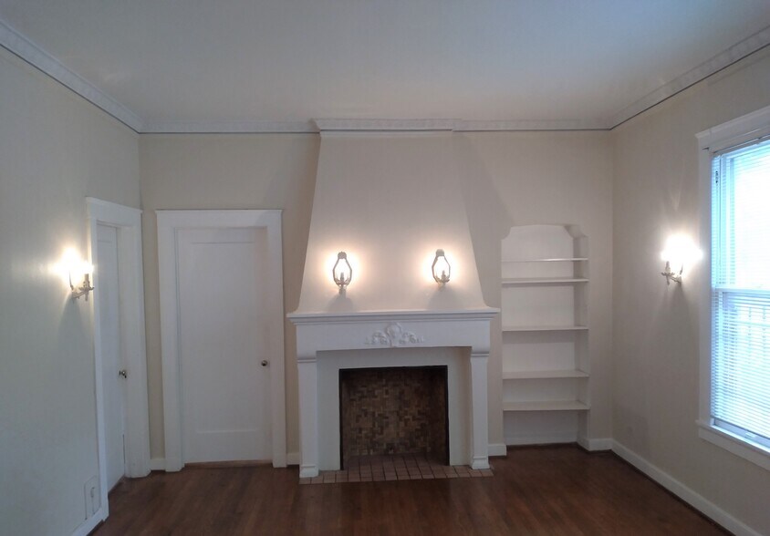 More Photos Of 219 W Magnolia Ave, San Antonio Apartments For Sale