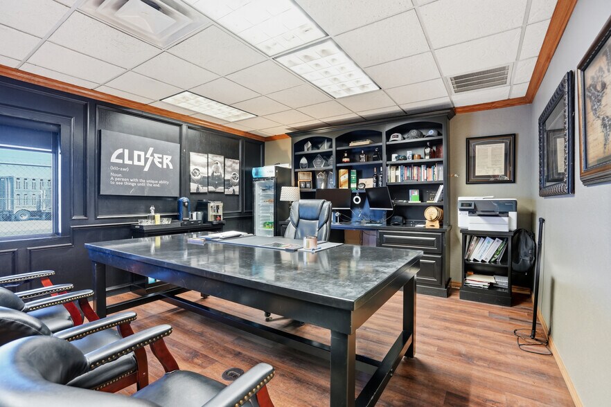 More Photos Of 14220 S Meridian Ave, Oklahoma City Warehouse For Sale