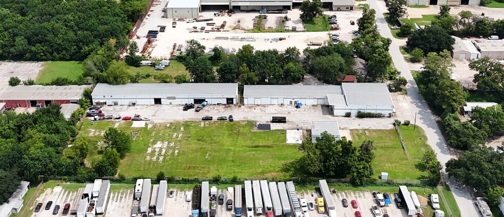 More Photos Of 6741 Satsuma Dr, Houston Warehouse For Sale