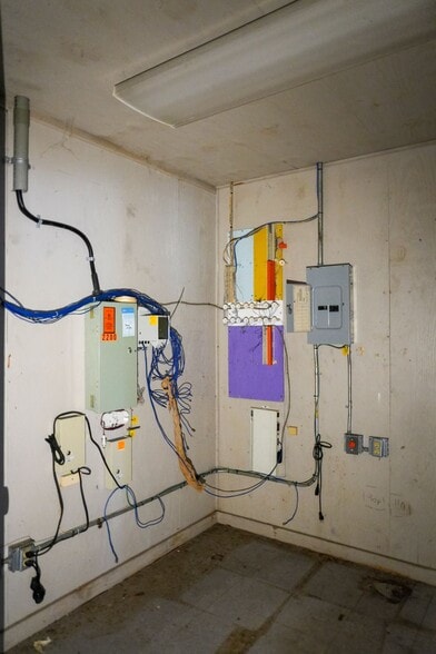 More Photos Of 2249 Lipan St, Corpus Christi Industrial For Sale