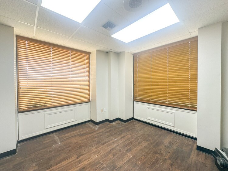 More Photos Of 3721 Highway 90 E, Broussard Light Distribution For Lease