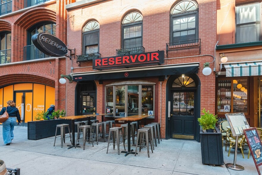 Primary Photo Of 70 University Pl, New York Apartments For Lease