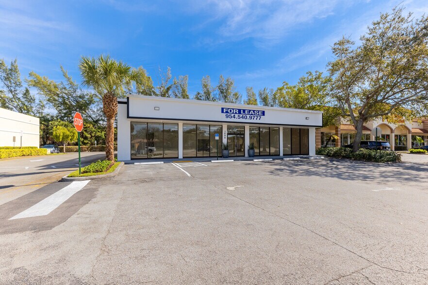 More Photos Of 2698 N University Dr, Fort Lauderdale Freestanding For Lease