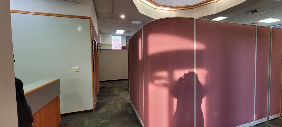More Photos Of 100 Park Dr S, Great Falls Office For Lease