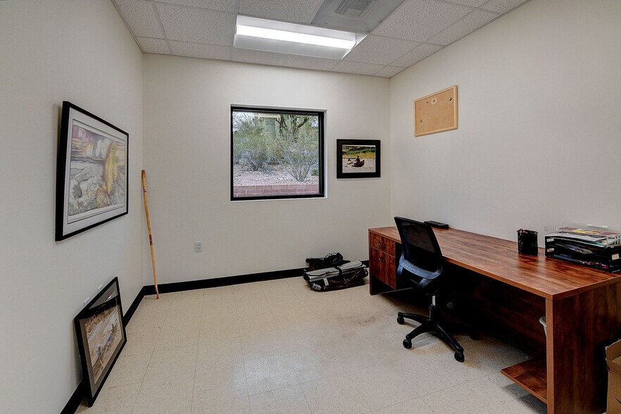 More Photos Of 2751 N Soldier Trl, Tucson Specialty For Sale