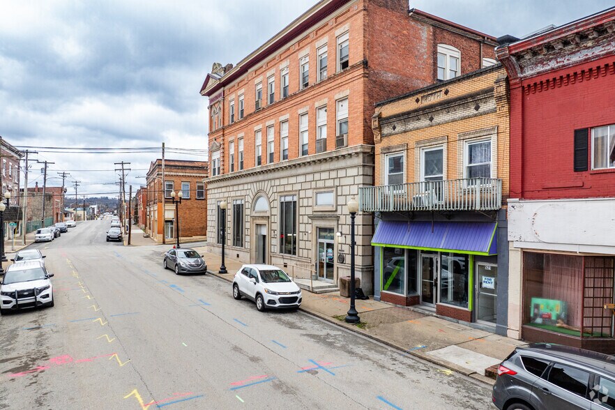 More Photos Of 521 McKean Ave, Donora Freestanding For Lease