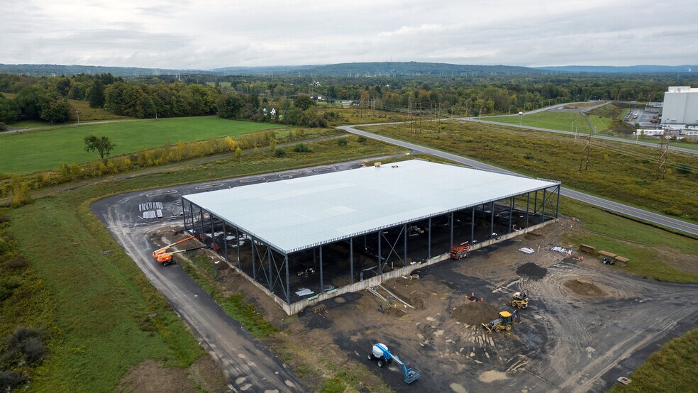 Primary Photo Of 2049 Wafer Loop Rd, Marcy Light Distribution For Lease